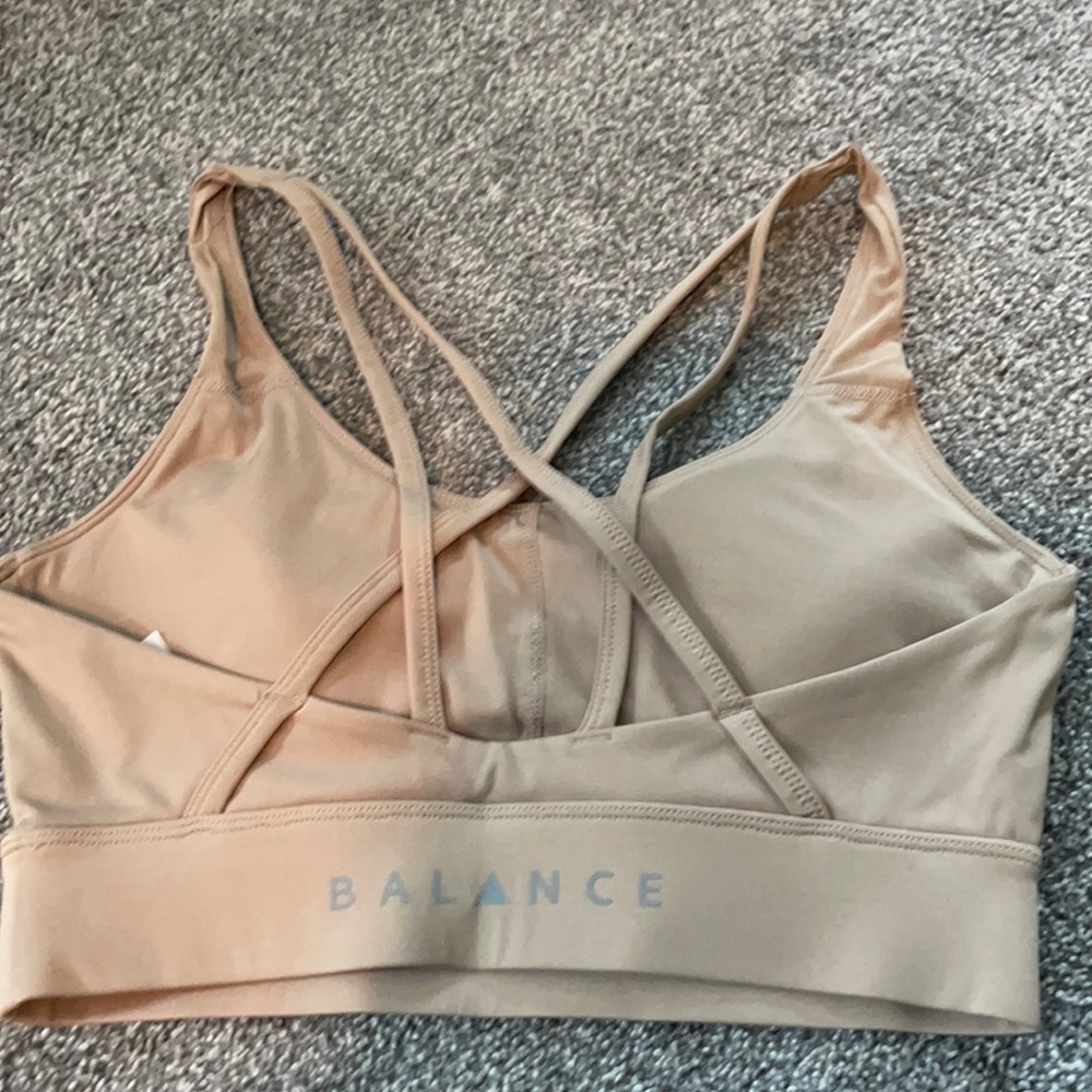 Balance outlander collection sports bra